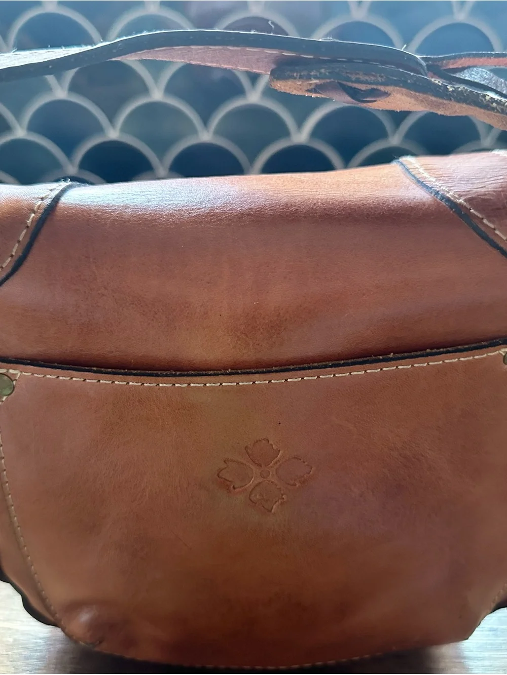 Patricia Nash Tan Leather Tooled Crossbody Bag - Picture 4 of 8